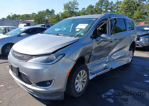 2019 Chrysler Pacifica Touring L из США, поврежденный, VIN 2C4RC1BG5KR643726